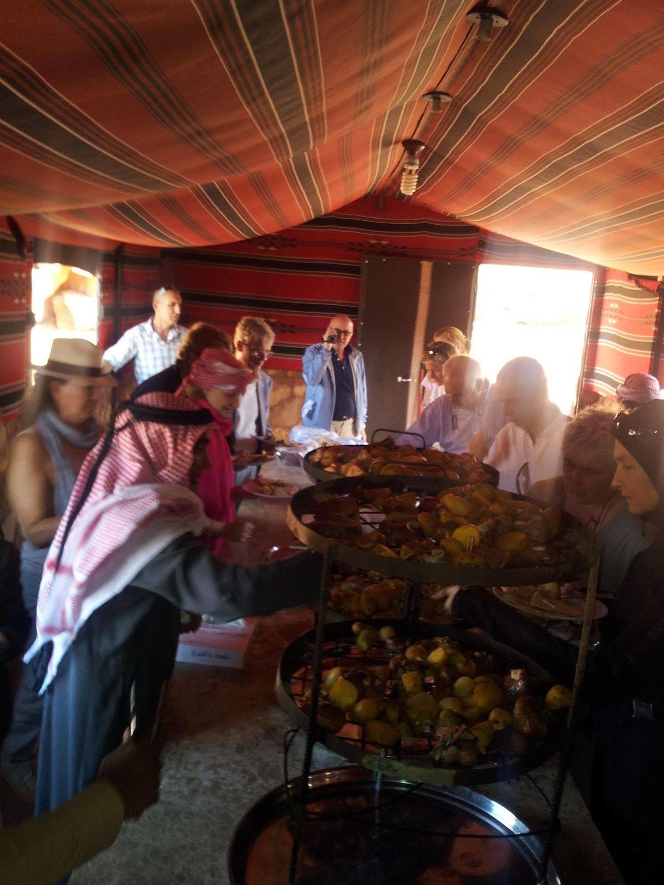 Wadi Rum Caravan Camp Екстериор снимка